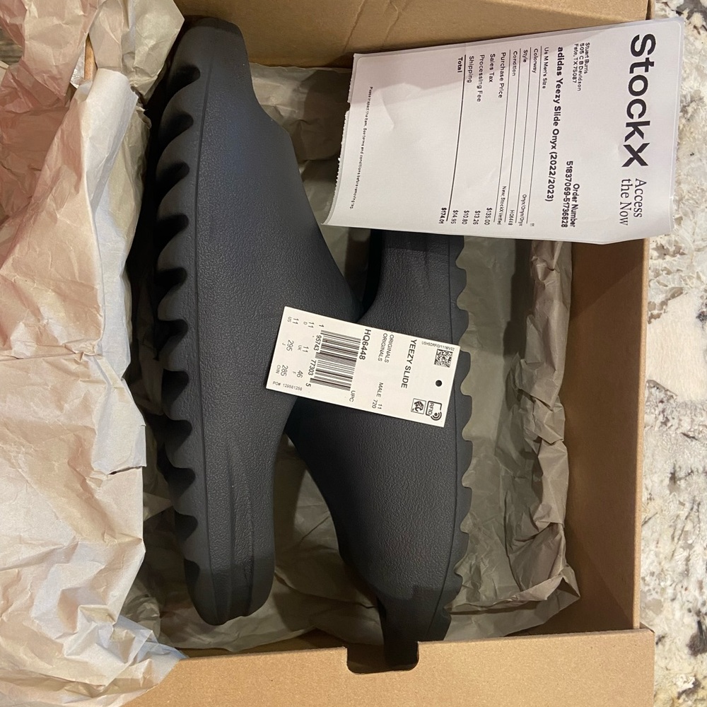 Yeezy slide onyx